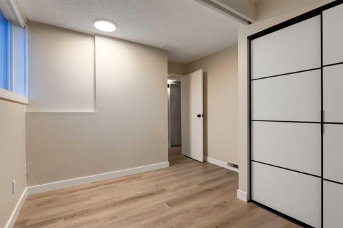 8826 6 Street Se, Calgary, AB 
