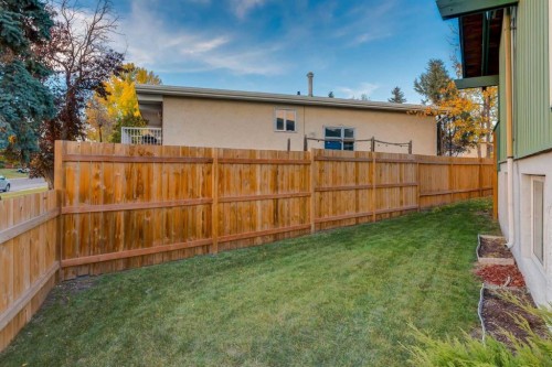 8826 6 Street Se, Calgary, AB 