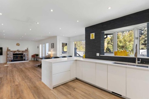 127 Edgewood Drive Nw, Calgary, AB 