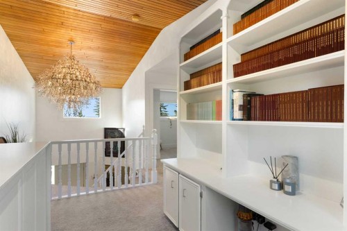 127 Edgewood Drive Nw, Calgary, AB 