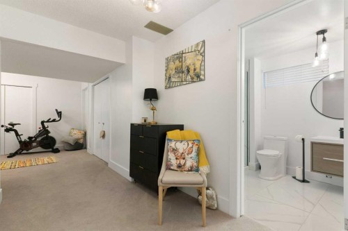 127 Edgewood Drive Nw, Calgary, AB 