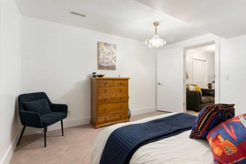 127 Edgewood Drive Nw, Calgary, AB 