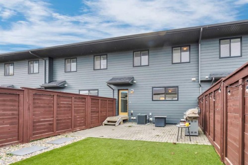 212 Walden Drive Se, Calgary, AB 