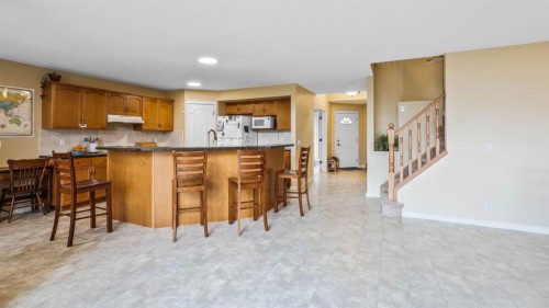 271 Everglade Circle Sw, Calgary, AB 