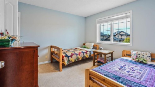 271 Everglade Circle Sw, Calgary, AB 