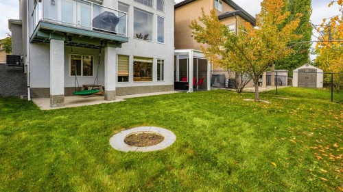271 Everglade Circle Sw, Calgary, AB 