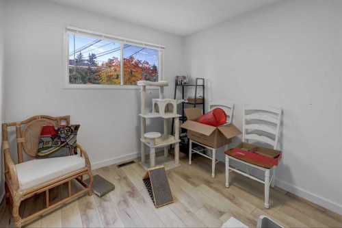 8636 47 Avenue Nw, Calgary, AB 