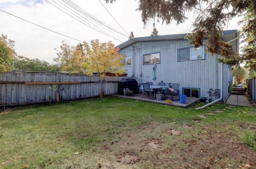 8636 47 Avenue Nw, Calgary, AB 