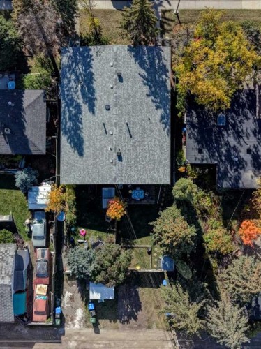 8636 47 Avenue Nw, Calgary, AB 