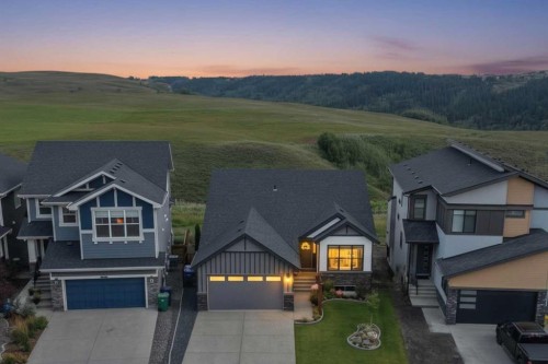 13 Sunvalley View  Cochrane, AB T4C 0X8