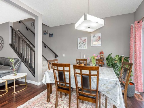 393 Panton Way Nw, Calgary, AB 