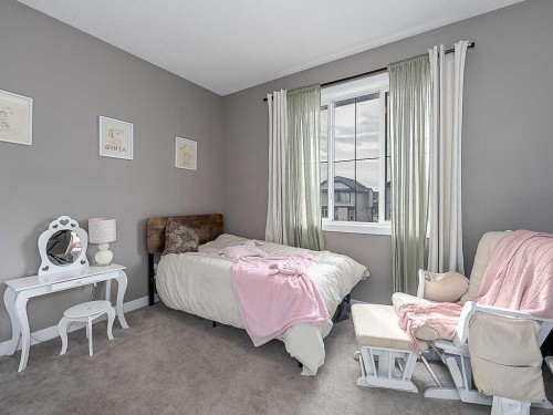393 Panton Way Nw, Calgary, AB 