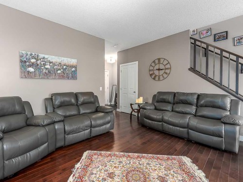 393 Panton Way Nw, Calgary, AB 
