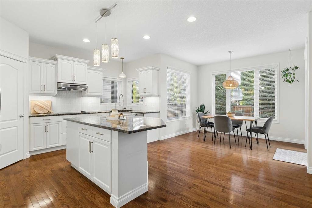 270 Cougar Ridge Drive Sw, Calgary, AB