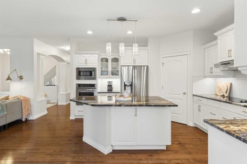 270 Cougar Ridge Drive Sw, Calgary, AB 