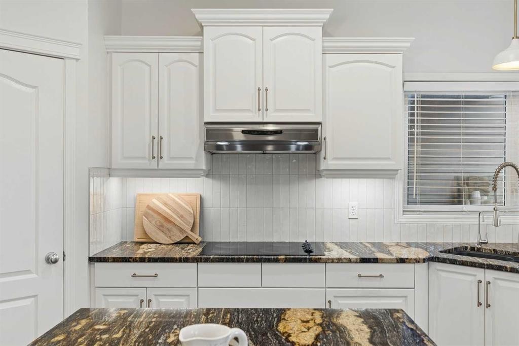 270 Cougar Ridge Drive Sw, Calgary, AB