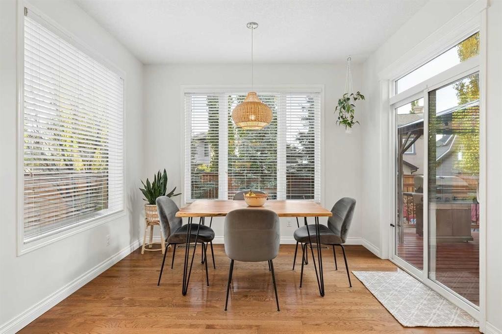 270 Cougar Ridge Drive Sw, Calgary, AB