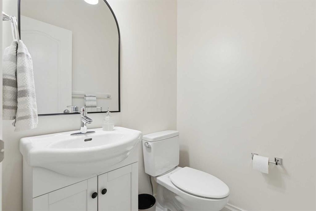 270 Cougar Ridge Drive Sw, Calgary, AB