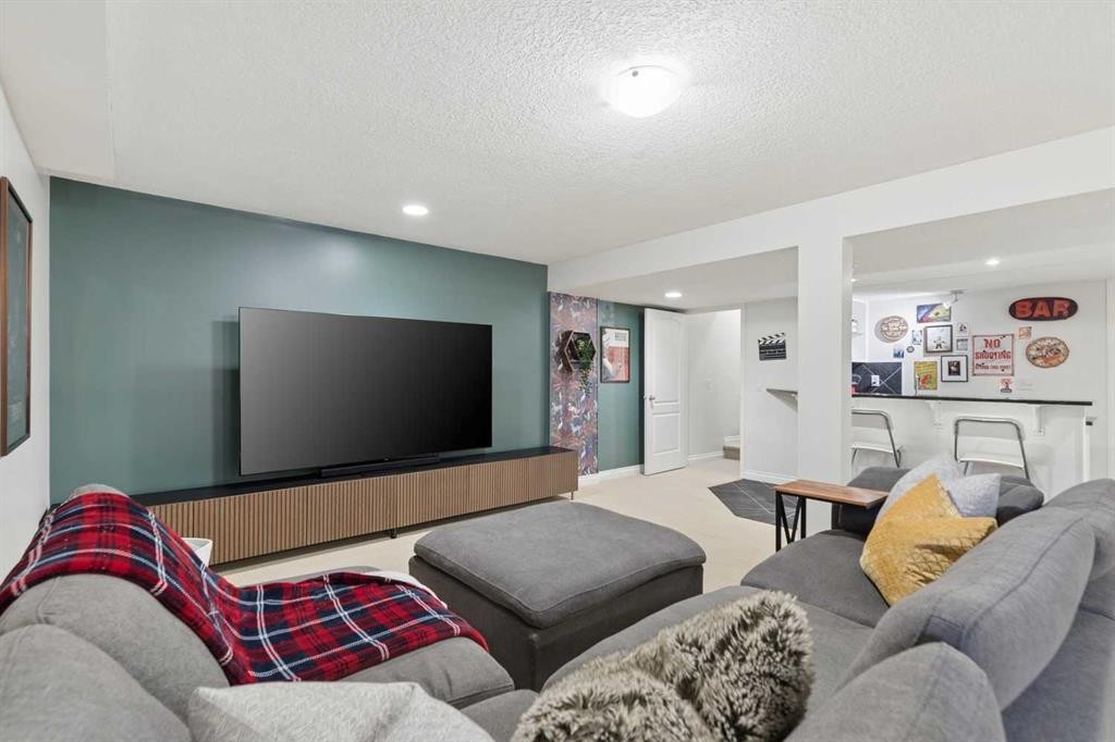 270 Cougar Ridge Drive Sw, Calgary, AB
