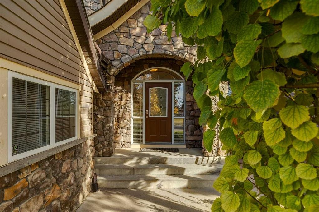 270 Cougar Ridge Drive Sw, Calgary, AB