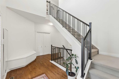 270 Cougar Ridge Drive Sw, Calgary, AB 