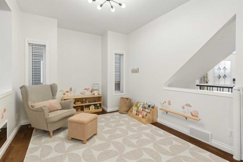 270 Cougar Ridge Drive Sw, Calgary, AB 
