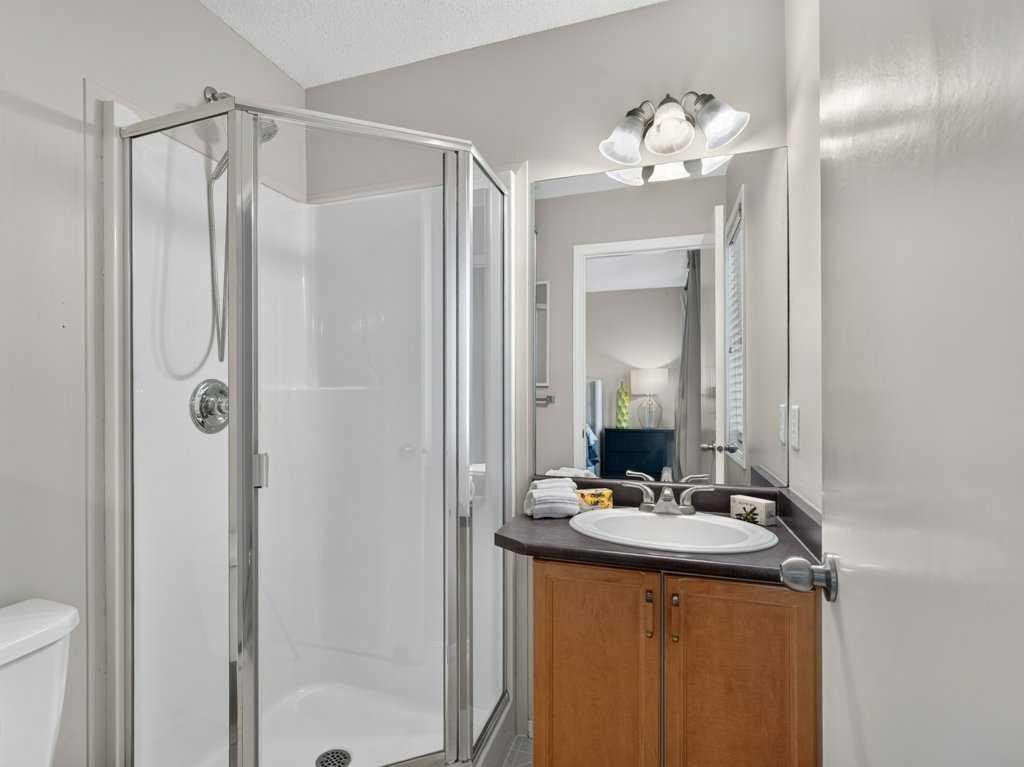 223 Elgin Point Se, Calgary, AB