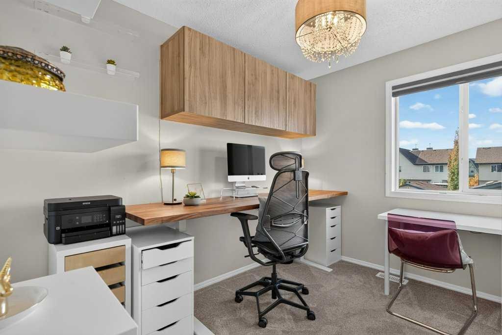 223 Elgin Point Se, Calgary, AB