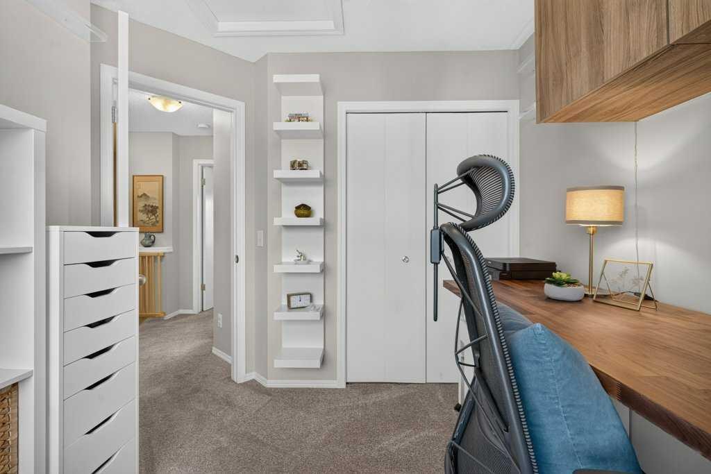 223 Elgin Point Se, Calgary, AB