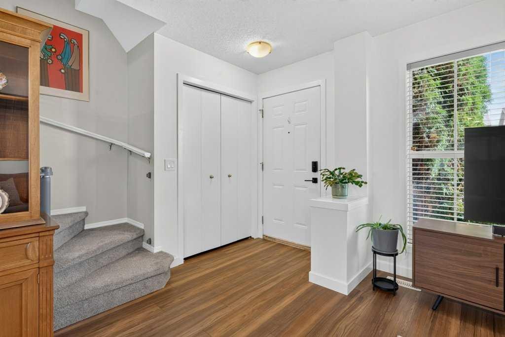 223 Elgin Point Se, Calgary, AB