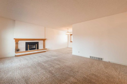 4007 14A Street Sw, Calgary, AB 