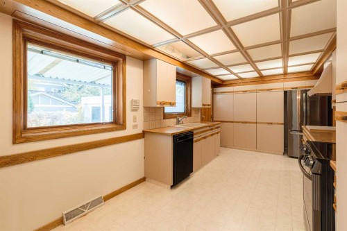 4007 14A Street Sw, Calgary, AB 