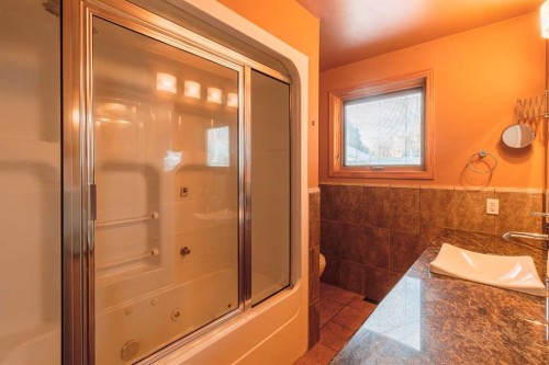 4007 14A Street Sw, Calgary, AB 