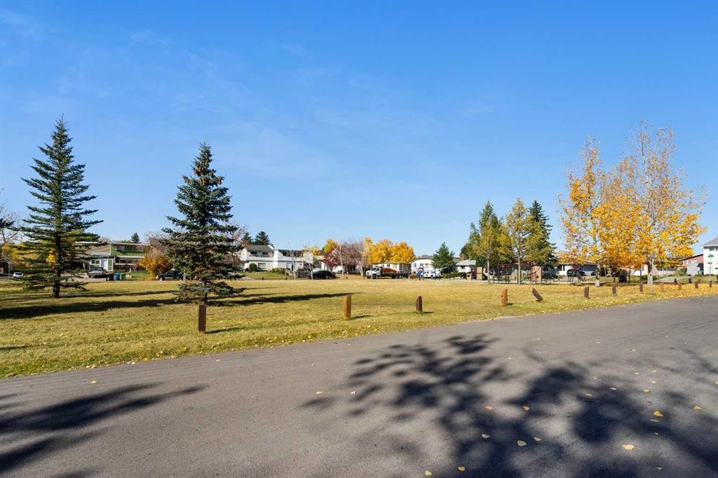 309 44 Street Se, Calgary, AB