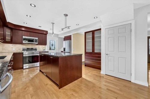 316 Parkland Way Se, Calgary, AB 
