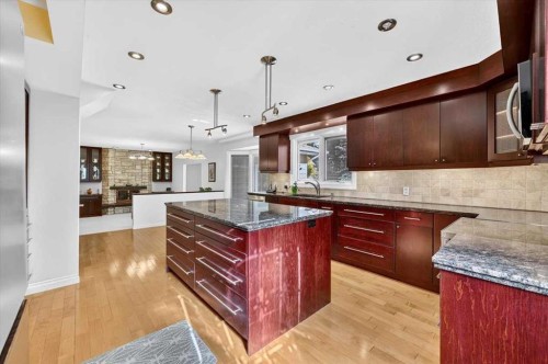316 Parkland Way Se, Calgary, AB 