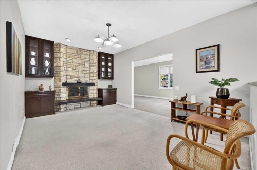 316 Parkland Way Se, Calgary, AB 