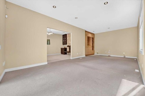 316 Parkland Way Se, Calgary, AB 