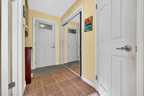 316 Parkland Way Se, Calgary, AB 