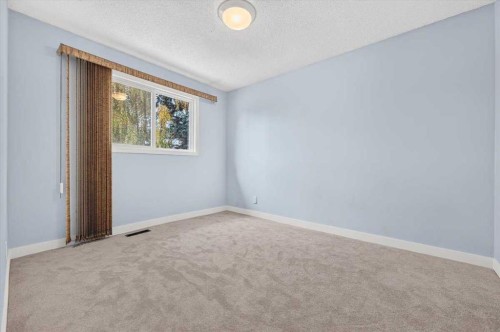 316 Parkland Way Se, Calgary, AB 