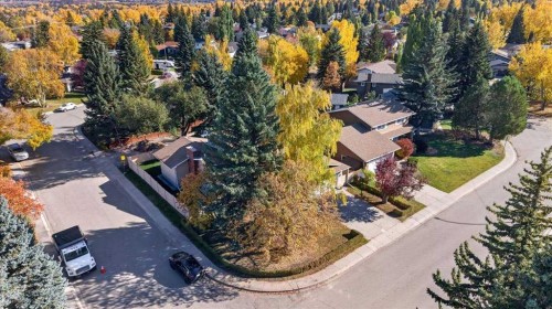 316 Parkland Way Se, Calgary, AB 