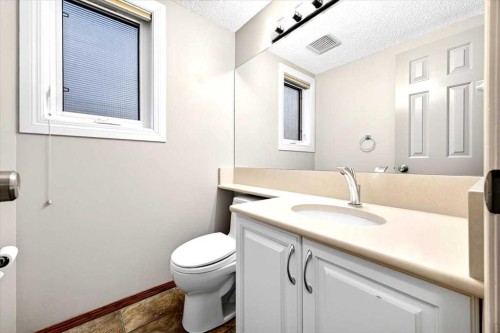 26 Evergreen Terrace Sw, Calgary, AB 
