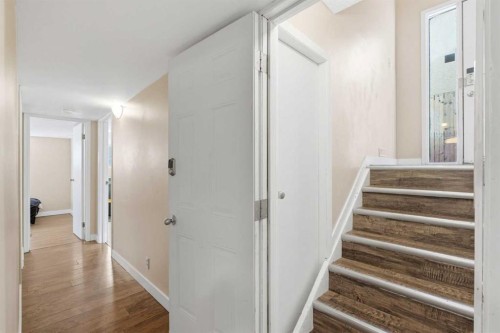 4646 80 Street Nw, Calgary, AB 