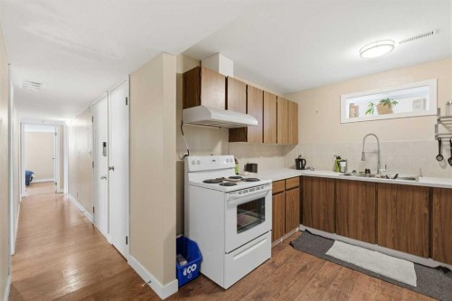4646 80 Street Nw, Calgary, AB 