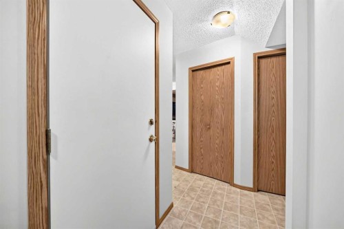 187 Millview Green Sw, Calgary, AB 