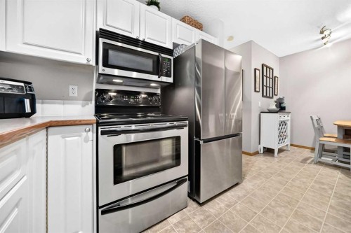 187 Millview Green Sw, Calgary, AB 