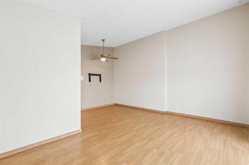 4108 67 Street Nw, Calgary, AB 