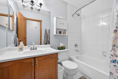 218 Coventry Close Ne, Calgary, AB 
