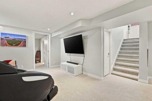 4011 25 Avenue Sw, Calgary, AB 