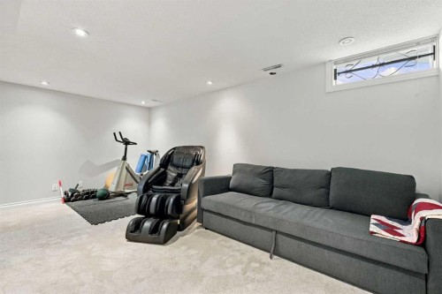 4011 25 Avenue Sw, Calgary, AB 